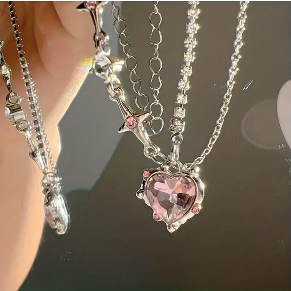 Jewelry - Punk Fashion Beautiful Pink Crystal Heart Shape Ladies Pendant Necklace